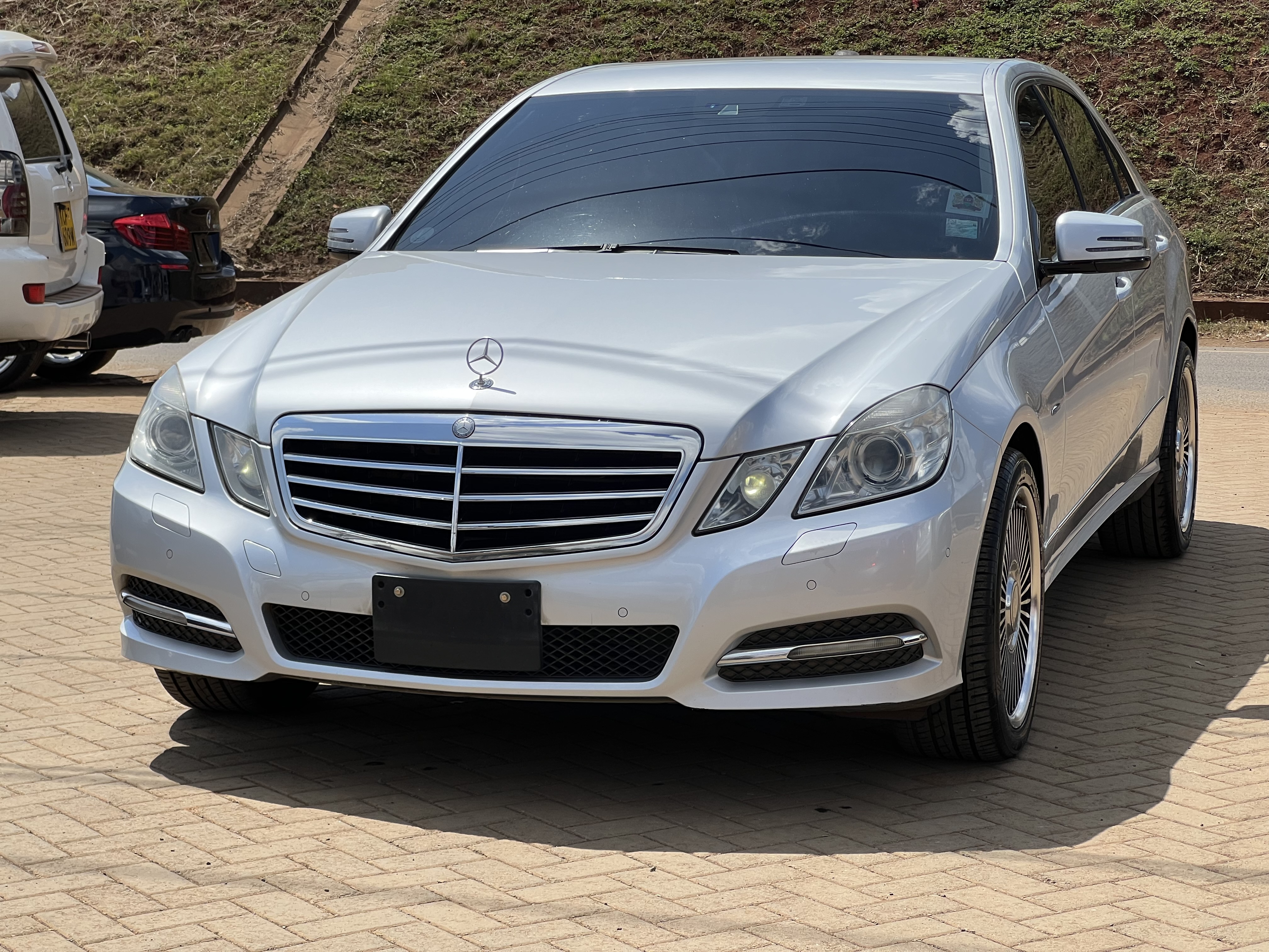 Mercedes-Benz E Class – Executive Saloon